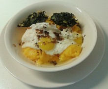 POLENTA CAVOLO NERO E UOVA DI QUAGLIA POLENTA CAVOLO NERO E UOVA DI QUAGLIA