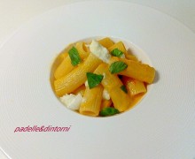 MACCHERONI ALLA CREMA DI PEPERONI DOLCI E MOZZARELLA DI BUFALA