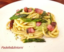 BUCATINI CON CREMA DI ASPARAGI E GUANCIALE