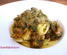 SPAGHETTONI CON FEGATI DI SEPPIA E ZENZERO ( ricetta dello CHEF MASSIMILIANO ALAJIMO) SPAGHETTONI CON FEGATI DI SEPPIA E ZENZERO ( ricetta dello CHEF MASSIMILIANO ALAJIMO)