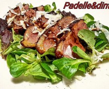 TAGLIATA DI PETTO D'ANATRA CON MIELE DI CASTAGNO E PECORINO DI FOSSA