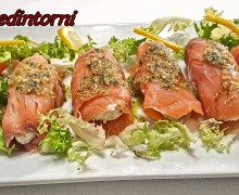 INVOLTINI DI SALMONE CON MOUSSE AL BRANZINO