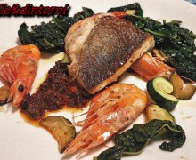 PORTAFOGLI DI SPIGOLA CON ZUCCHINE E MAZZANCOLLE PORTAFOGLI DI SPIGOLA CON ZUCCHINE E MAZZANCOLLE