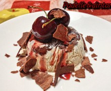 SEMIFREDDO FORESTA NERA SEMIFREDDO FORESTA NERA