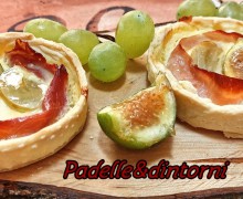 CROSTATINE SALATE SPECK UVA E FICHI. CROSTATINE SALATE SPECK UVA E FICHI.